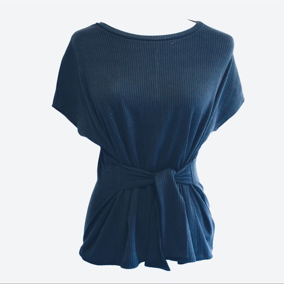 NWT - Express Navy Blue Ribbed Tie-Front Waist Top - Size Small - Picture 2 of 4